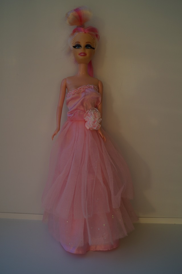 Вторая июльская выписка. Лечение глазок: отсутствие радужки, косоглазие. На лечении была ГДРочка. Голова+тело= красивая