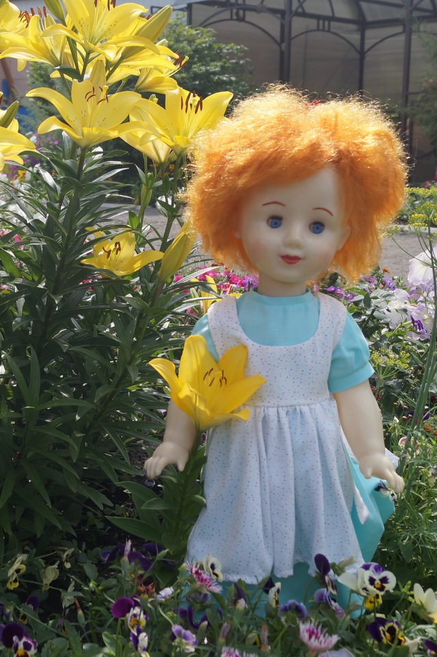 На день рождения Василисы я подарила новое платье