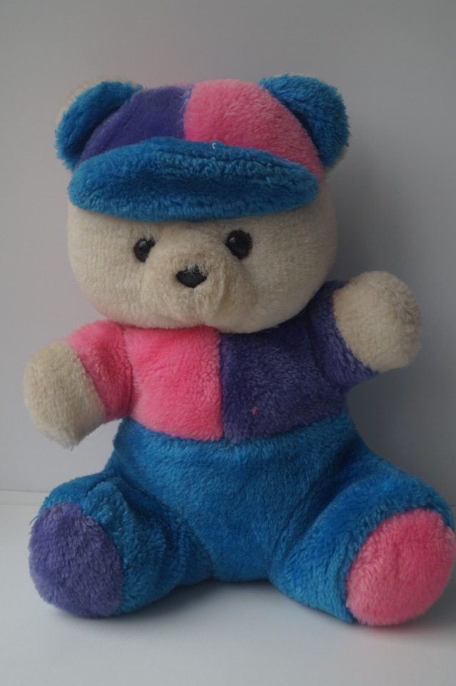 Четвёртая выписка октября. Лечим глазки советской кукле. Мишутка из 90-х стал как новенький! Четыре Барби обрели головы