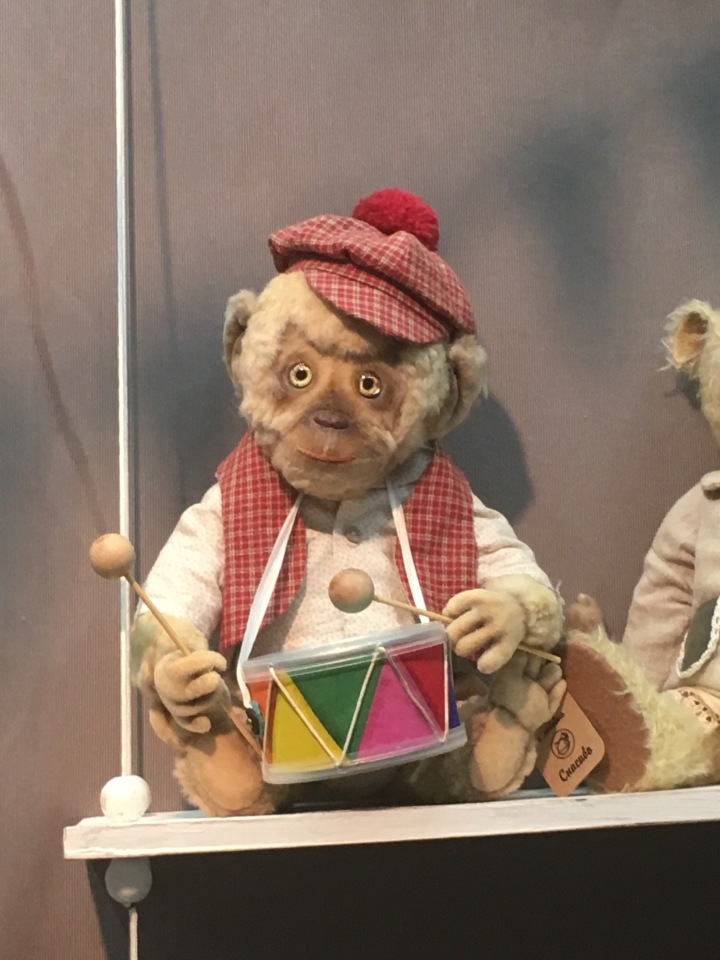 Апрель 2018 - выставка на Тишинке - так ее увидела я - окончание