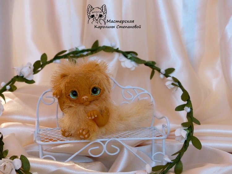 Котенок Персик 5.5 см — Игрушки в смешанной технике (мех и глина): Арт (фото 9)