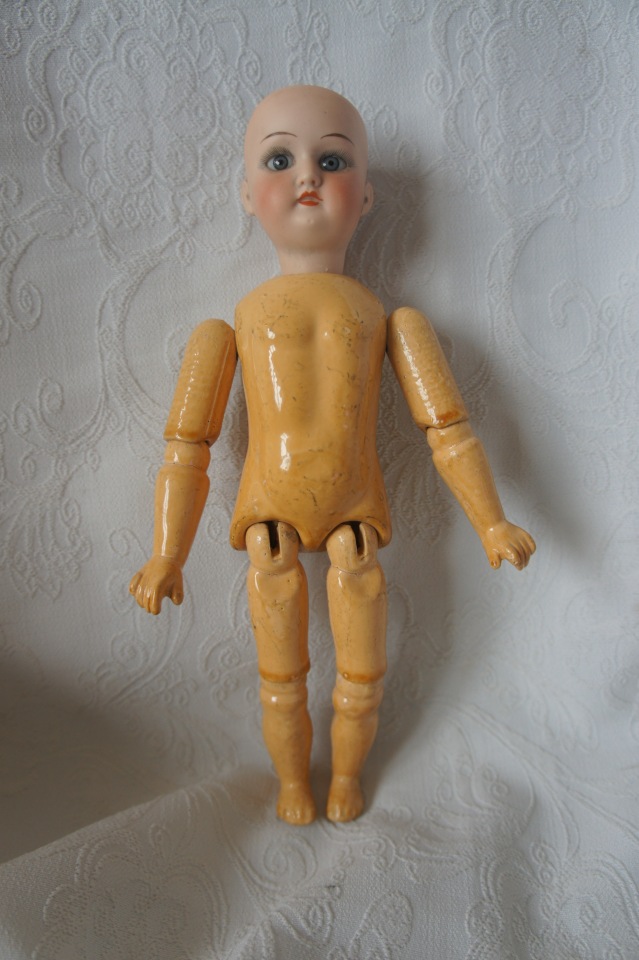 Помогите опознать антикварную куклу