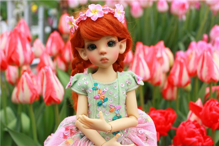 Тюльпановый Рай. Выставка тюльпанов в Твери. Mini Layla elf Sunkissed skin от Kaye Wiggs