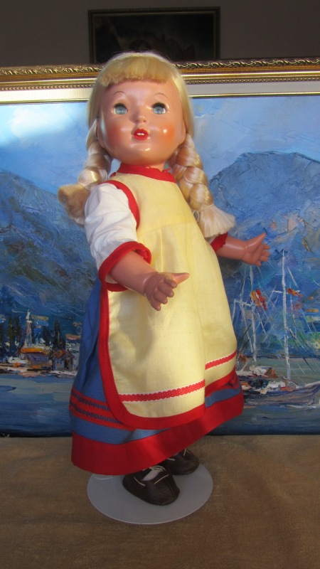 Ура, еще одна куколка из наследия фабрики 8 Марта будет радовать коллекционеров (фото 6)