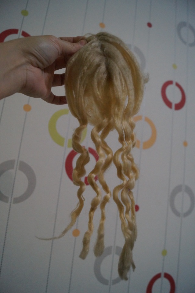 Четвёртая выписка февраля, которой могло не быть. Как заузить отверстие в шее советской куклы, чтобы голова не проваливалась