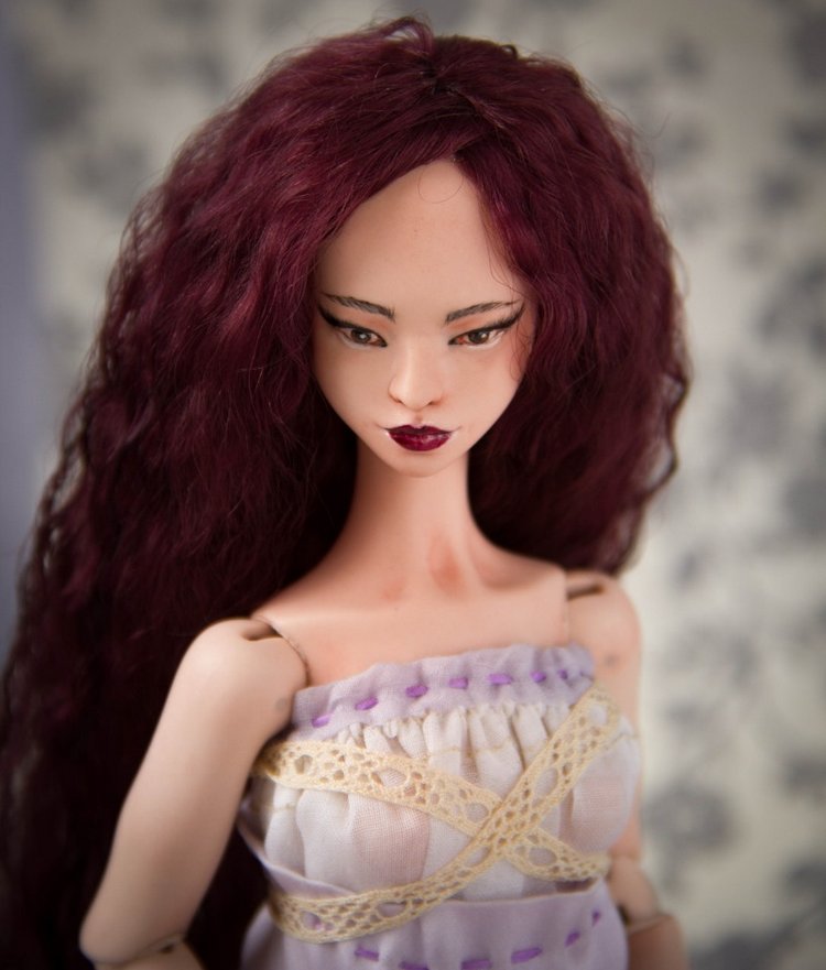 Лянфэн. Фарфоровая шарнирная кукла от Skvorkadolls