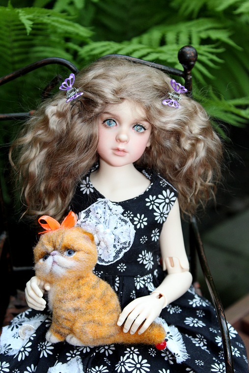 Поиск образа для Розочки. Знакомство с садом