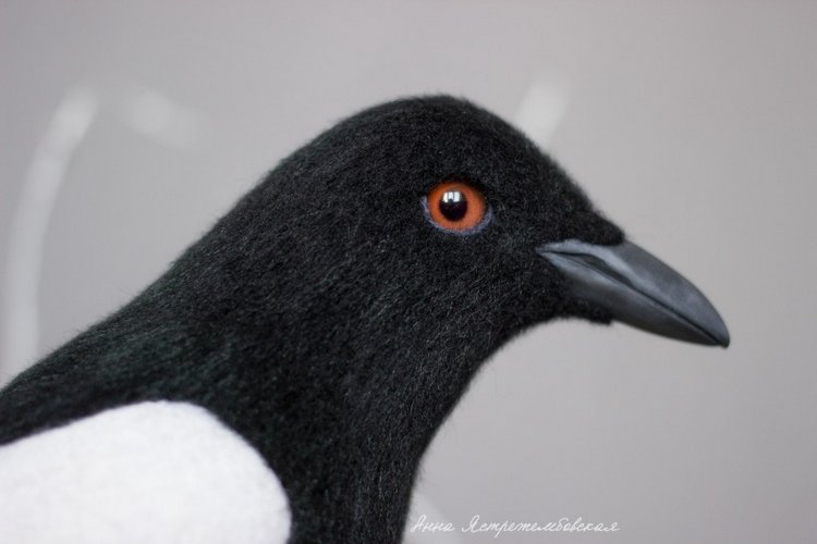 Сорока-белобока — Валяные игрушки из шерсти: сухое валяние (фото 9)