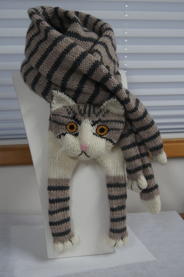 Вязание. Любимый котёнок на шею