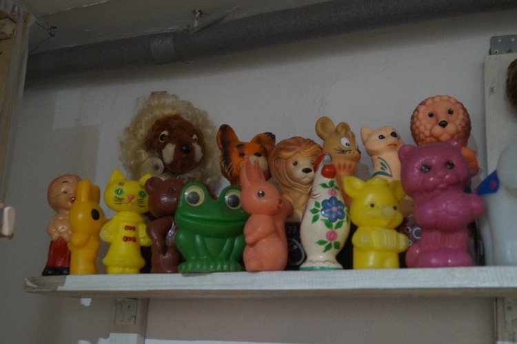 Первая октябрьская выписка. Воссоединение головы и тела. Парикмахерские услуги. Базирон+солнце