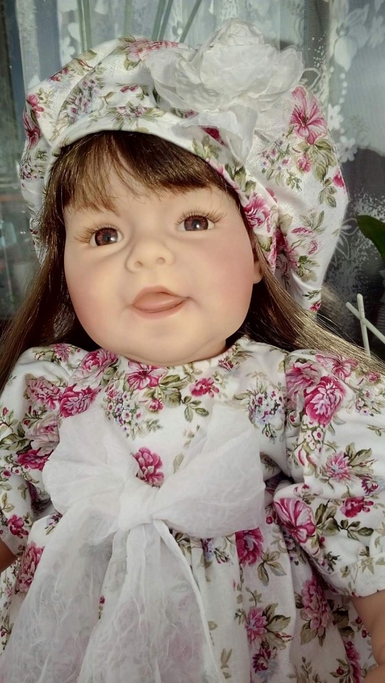 К нам приехала еще одна подружка