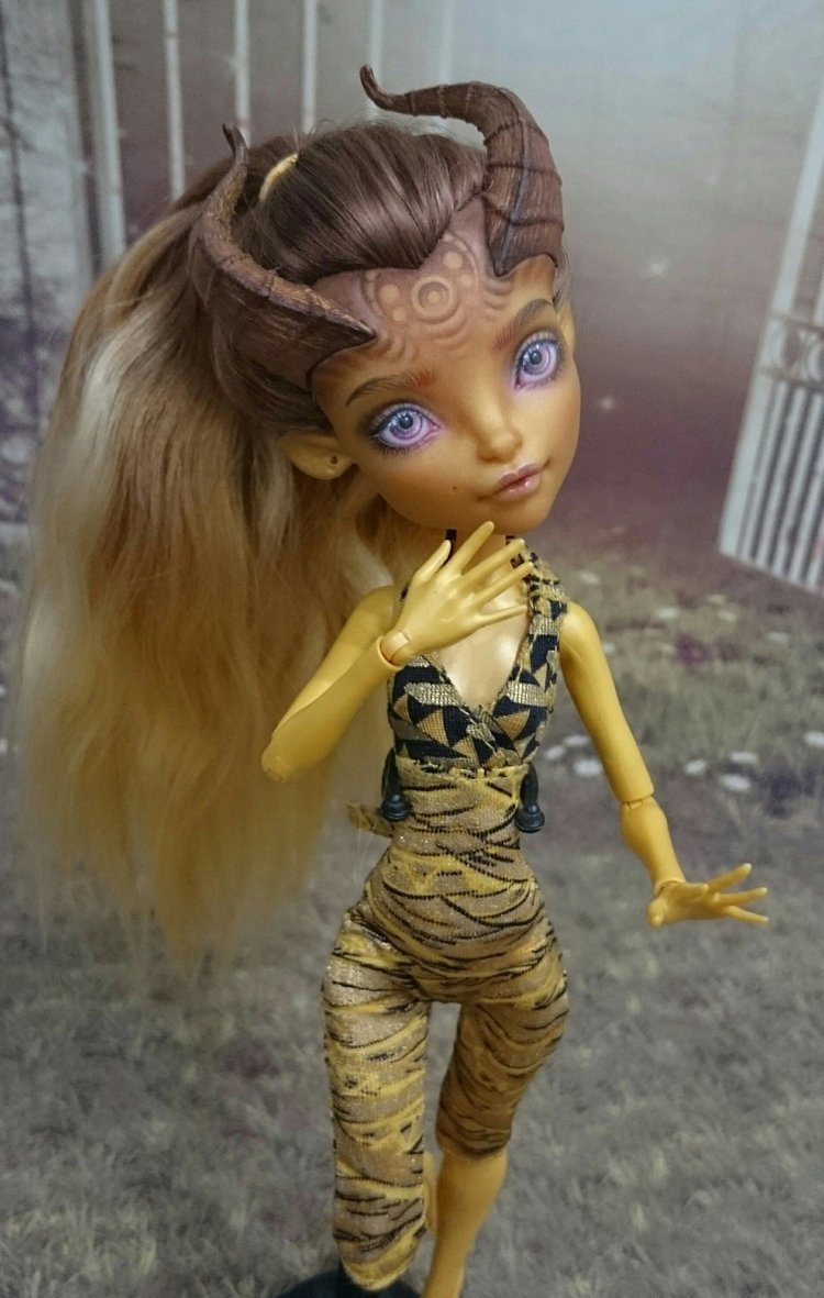 Монстрики моими глазами — ООАК и репейнт кукол (Custom): Barbie (фото 4)