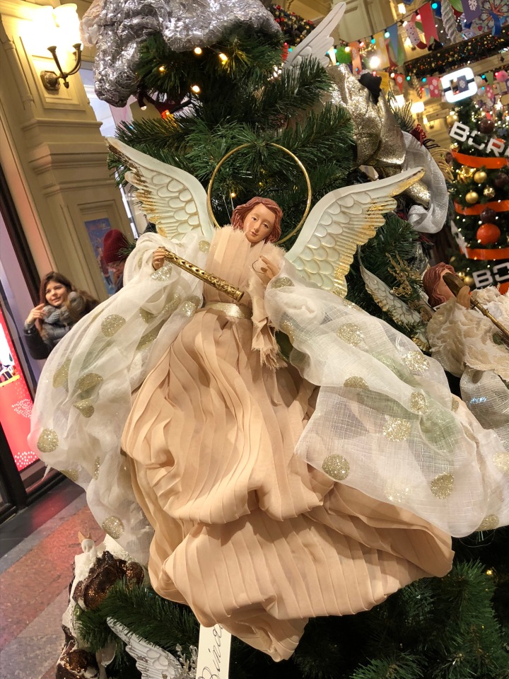 Москва предновогодняя... выставка новогодних елок в ГУМе - очень красиво