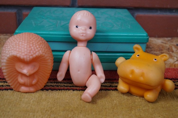 Откроем коробки из детского сада