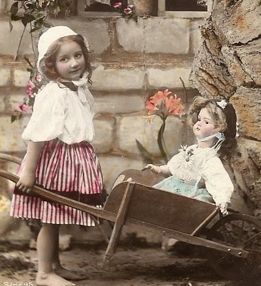 Мгновения жизни застывшие в фото или девочки другой эпохи