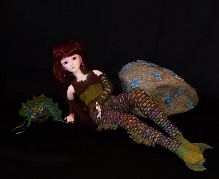 Всё в этом мире связано - даже камни... Русалочка