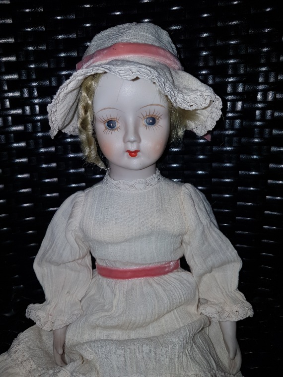 Большая коллекция Винтажных реплик с антикварных кукол