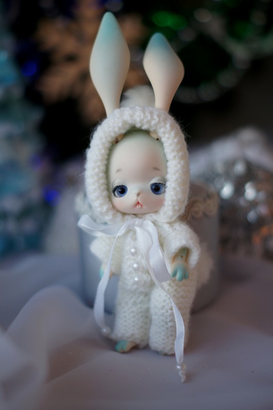 Зайка беленький под елочкой сидел... Dollzone Rabbit Senna (фото 9)