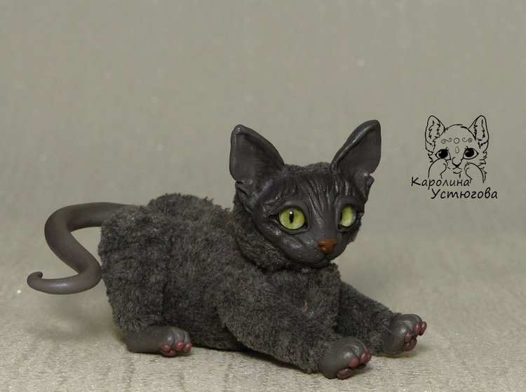 Миниатюрные серые Сфинксы