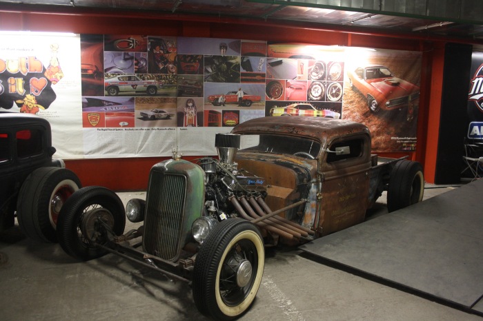 Петербург: выставка ретро автомобилей