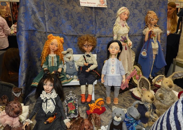 XV Международный осенний салон авторских кукол на Тишинке с 4 по 6 октября 2019 года в Москве - часть 1