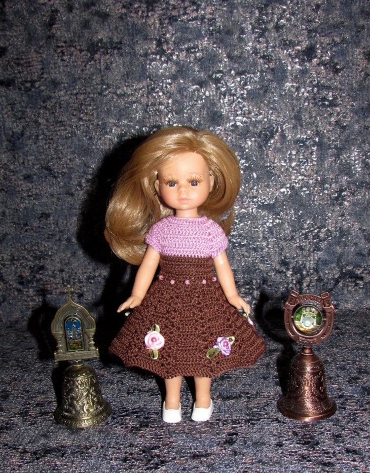 Вязаное платье на кукол Паола Рейна мини - 21 см (Paola Reina mini - 21 cm)