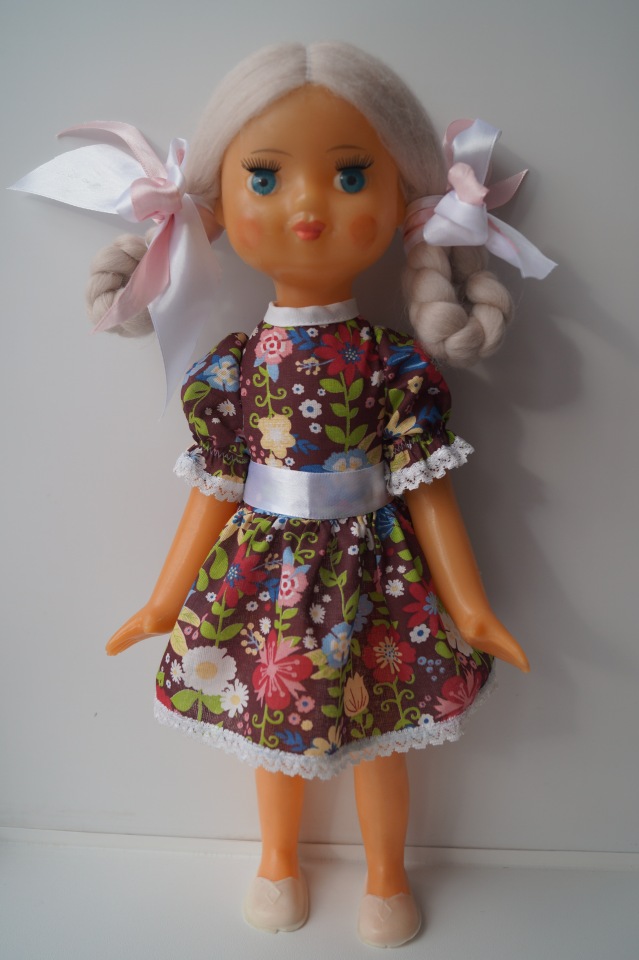 Четвёртая выписка февраля, которой могло не быть. Как заузить отверстие в шее советской куклы, чтобы голова не проваливалась