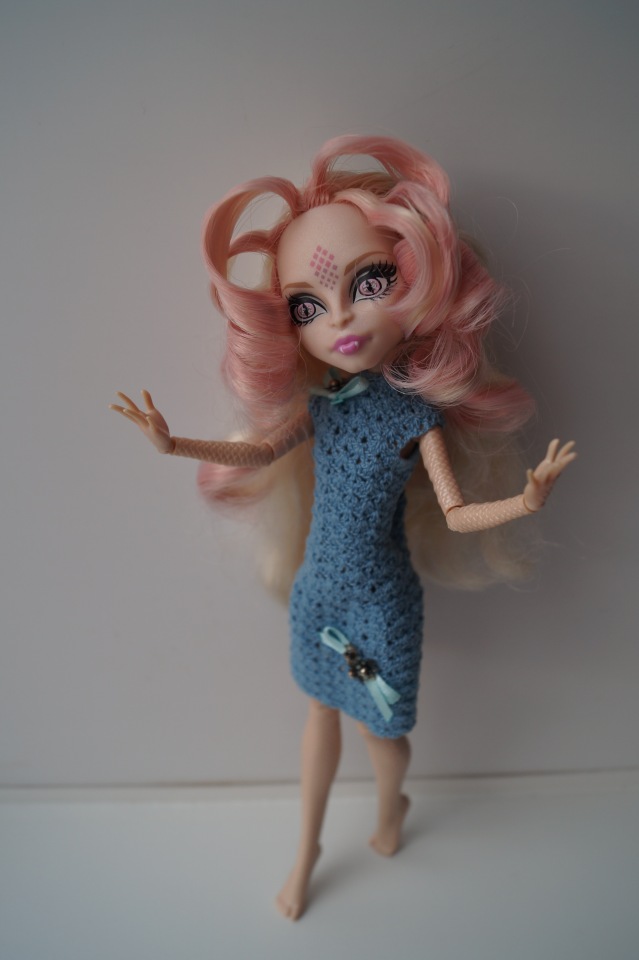 Четвёртая выписка февраля, которой могло не быть. Как заузить отверстие в шее советской куклы, чтобы голова не проваливалась