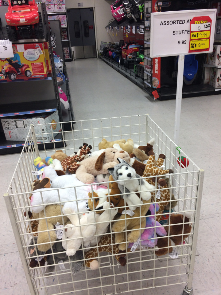 Продолжение прогулок по магазинам: Toys"R"Us