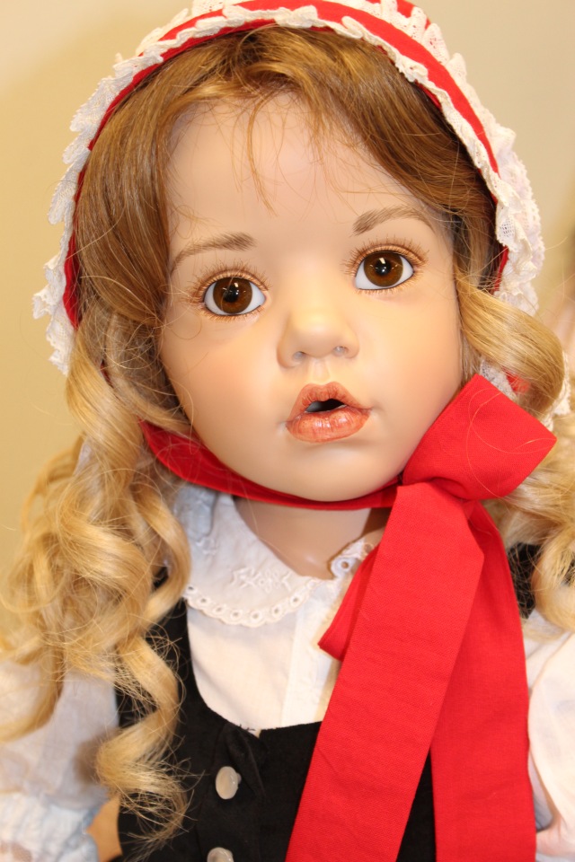 Летняя встреча в магазине и выбор кукол. Часть вторая - Красная шапочка. ОПРОСНИК (фото 9)