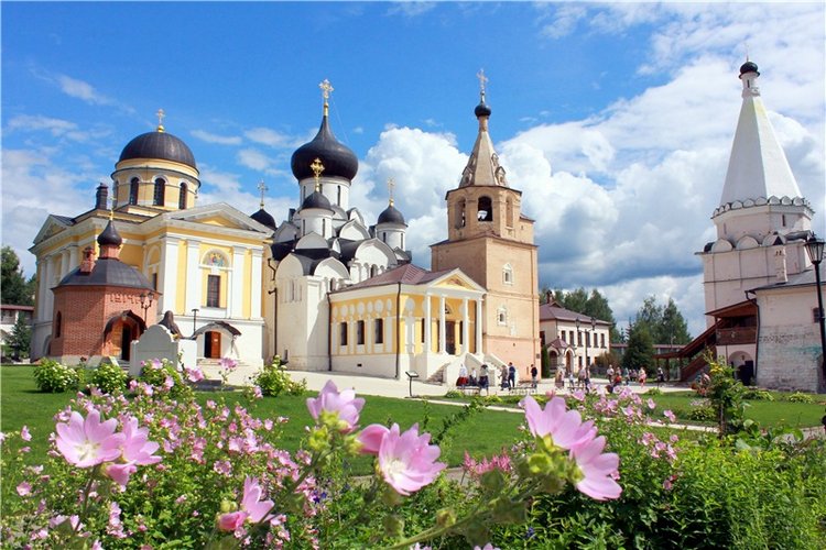 Любимая Старица. Свято-Успенский мужской монастырь