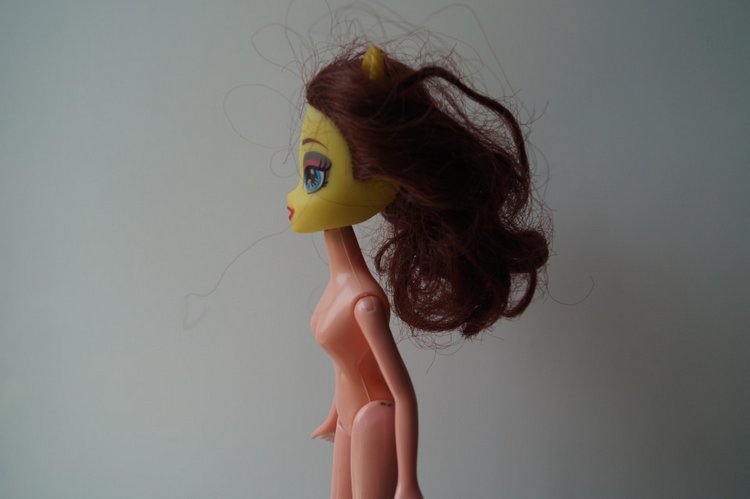 Первая июльская выписка. Две разные поломки шейного крепления - исправляем. Санаторий для кукол. И новые пациенты