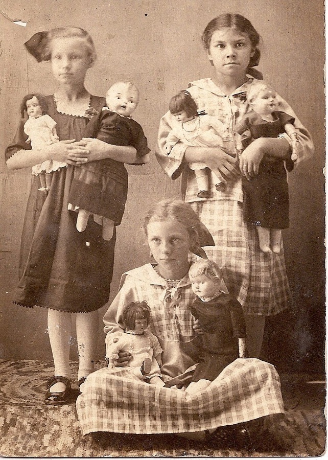 Мгновения жизни застывшие в фото или девочки другой эпохи