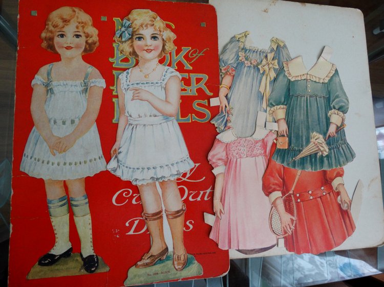 Очень маленькая кукло-встреча. Или ода бумажным куклам