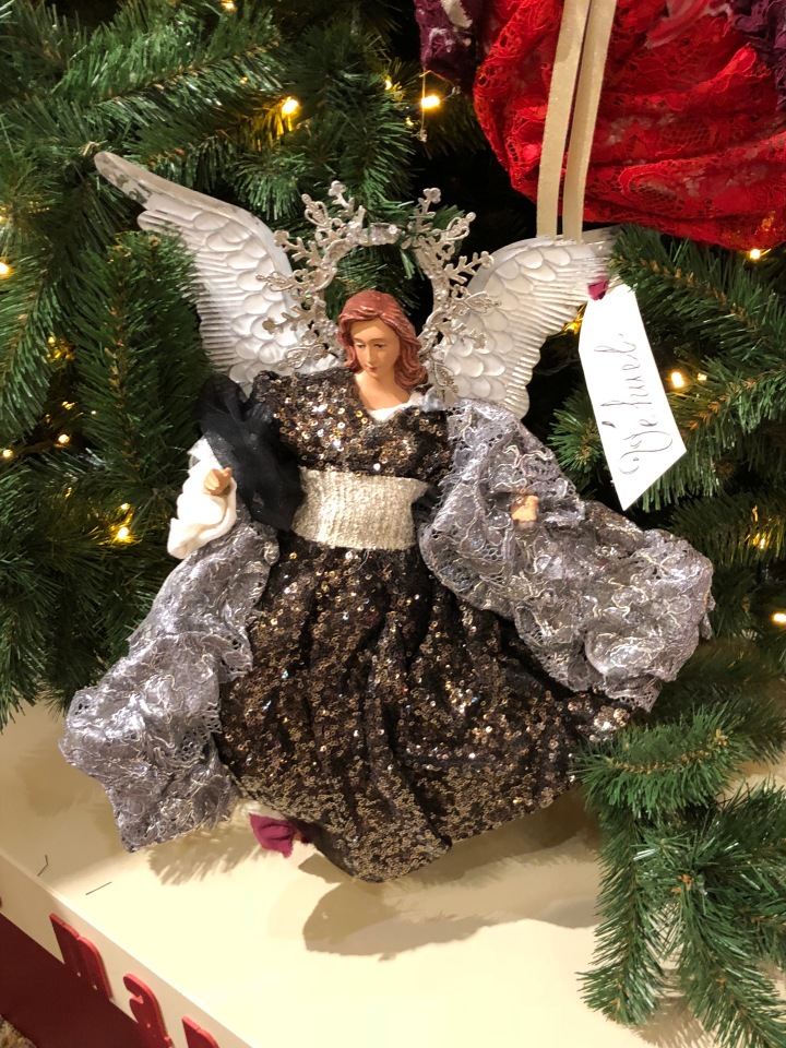 Москва предновогодняя... выставка новогодних елок в ГУМе - очень красиво