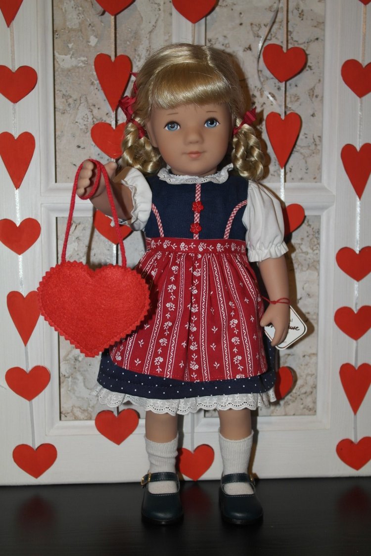 5 лет вместе — Домашние коллекции кукол: фото собраний