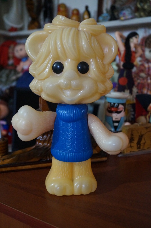 Обзор пластмассовых игрушек СССР, которые живут в моём музее | Бэйбики Обзор пластмассовых игрушек СССР, которые живут в моём музее