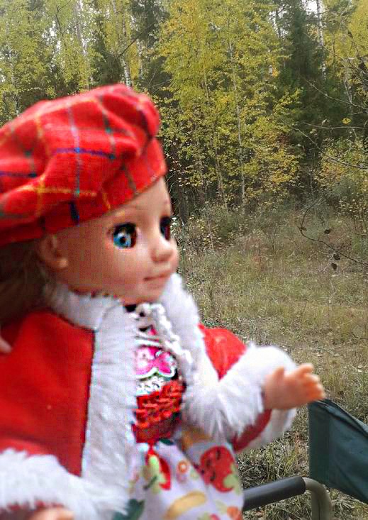 Ася и Ванюша машут ручками вслед Осени (фото 8)