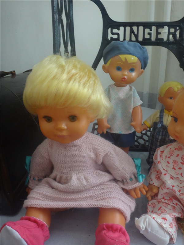 Выставка " Лабиринты кукольной жизни"