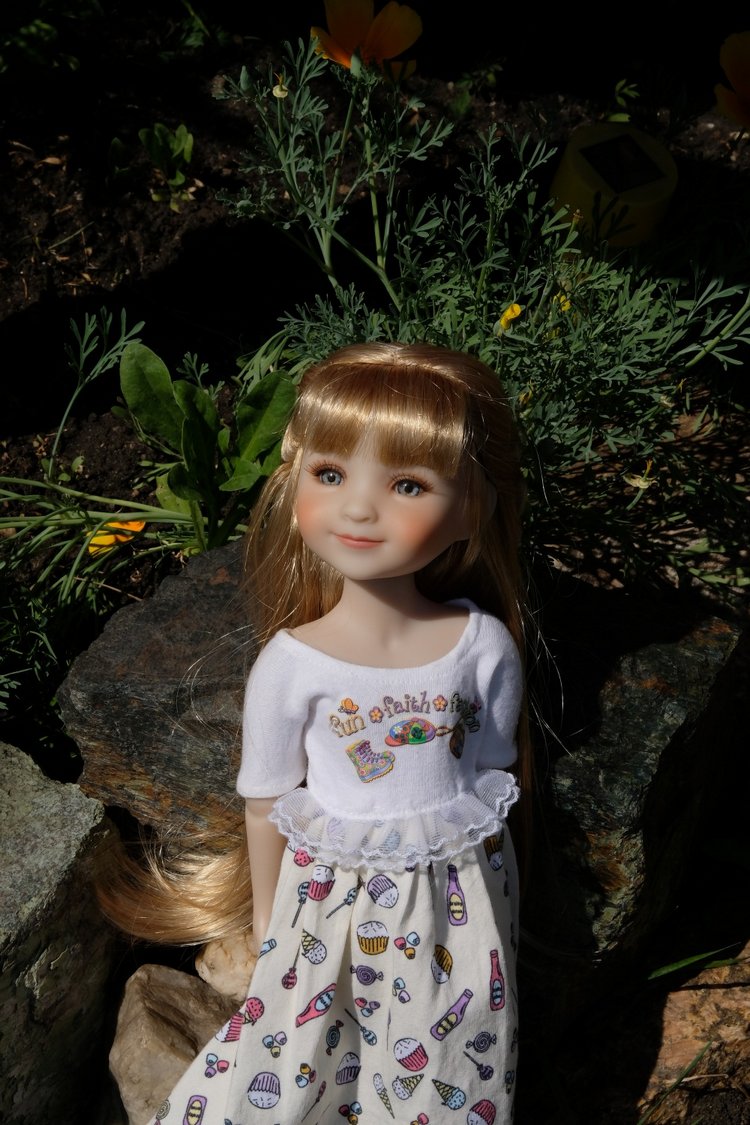 Прогулки с Сарой и Беллой RubiRed Galleria/Effner