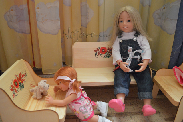 Мебель для кукол Хохлома. Вихтели Rosemarie Anna Muller