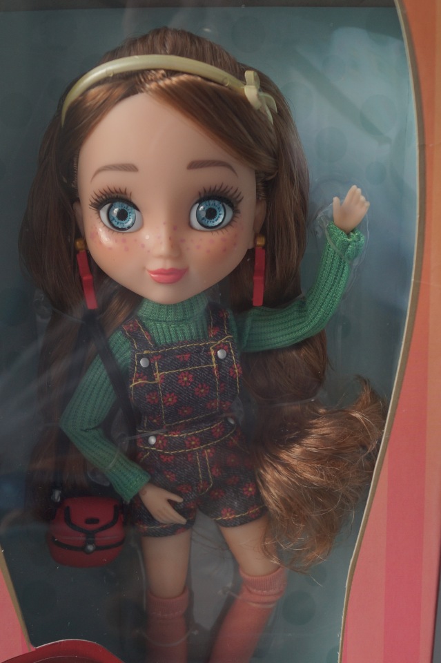 Привет, я Вика! Куклы из серии "Модный шопинг" (фото 2)