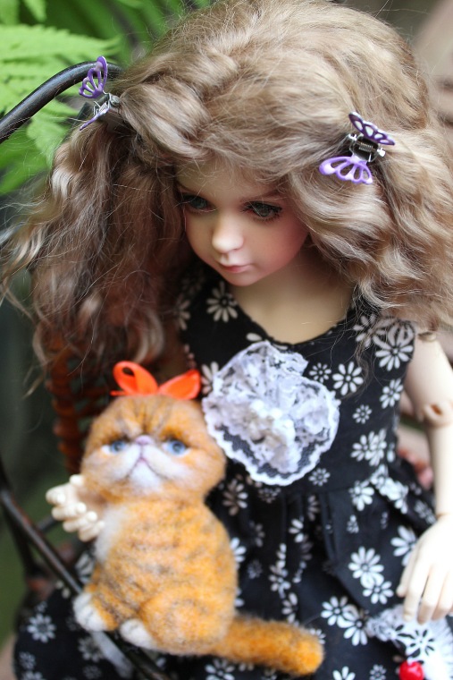 Поиск образа для Розочки. Знакомство с садом