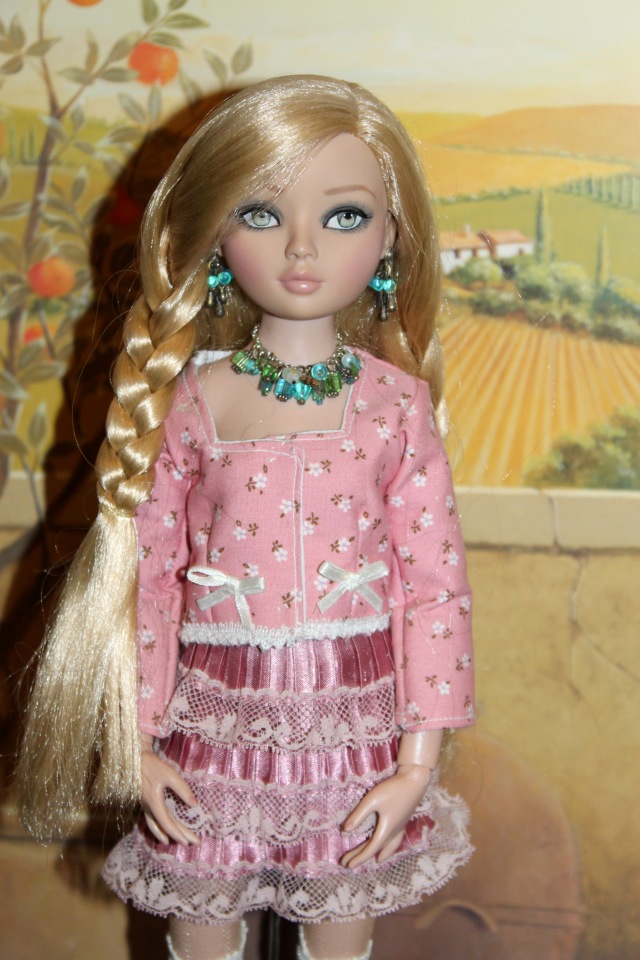 Вальс цветов с куклами Тоннер - Продолжение