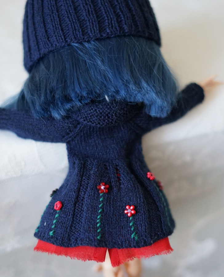 Синяя шапочка и черная шапочка (фото 5)