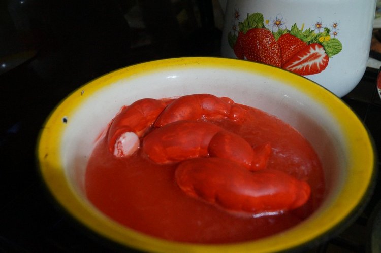 Вторая выписка октября. Машенька здорова. Кукла из лужи стала милашкой. Коровка замычала. Как поставить Лолочку на ножки,