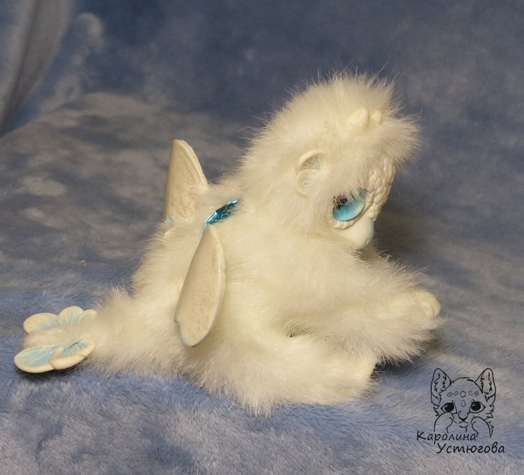 Дракончик стихии воздуха — Игрушки в смешанной технике (мех и глина): Арт