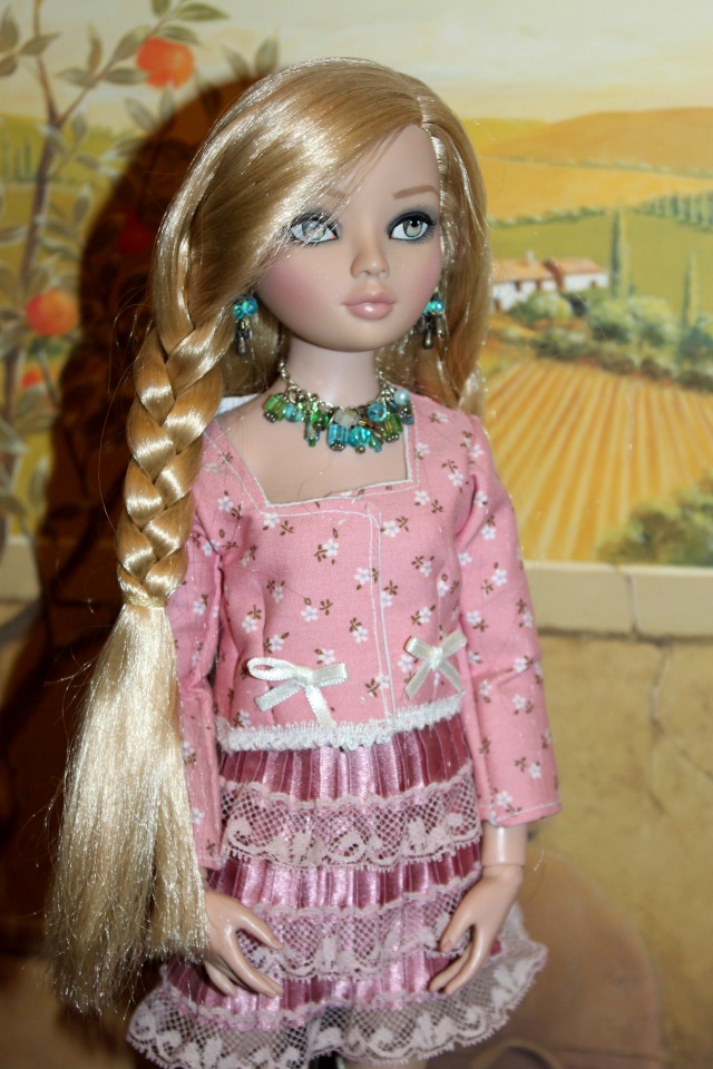 Вальс цветов с куклами Тоннер - Продолжение