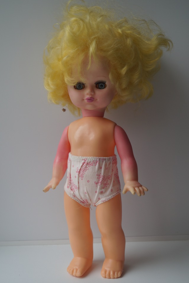 Третья июльская выписка. Вылечила восемь кукол СССР! И всем сшила наряды - за неделю