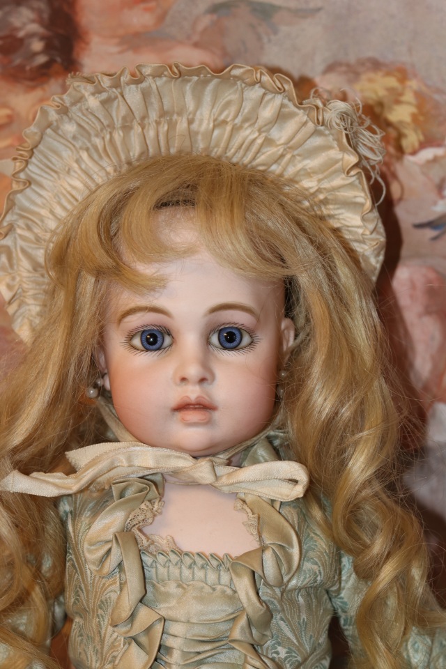 Антикварные куклы нашей мечты Bru Circle and Dot второе поколение